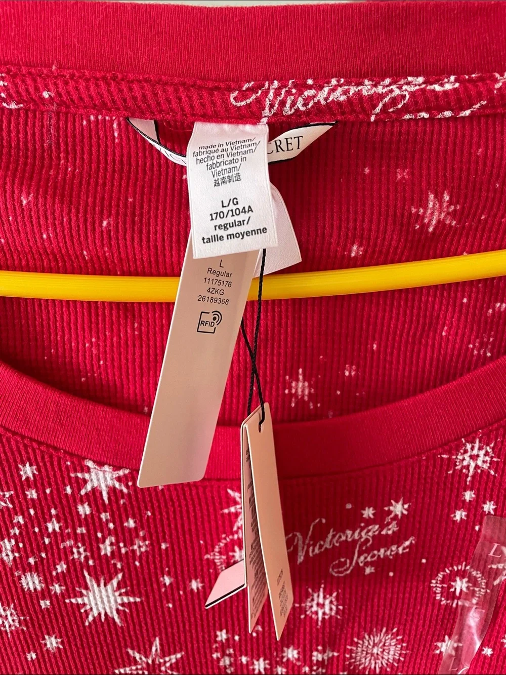 Victorias Secret bright red